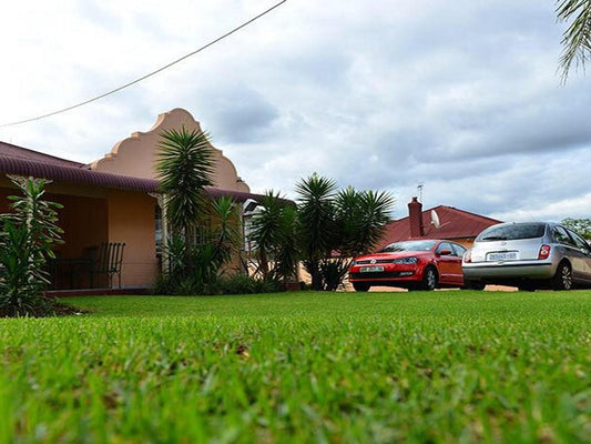 Tshinakie Guesthouse Sunnyside Pretoria Tshwane Gauteng South Africa Complementary Colors, House, Building, Architecture, Palm Tree, Plant, Nature, Wood, Car, Vehicle
