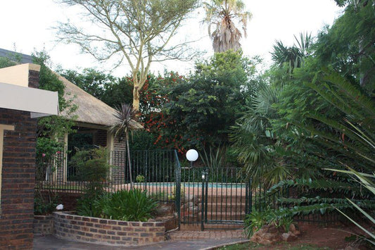 Welpie Guesthouse Rant En Dal Krugersdorp Gauteng South Africa House, Building, Architecture, Palm Tree, Plant, Nature, Wood, Garden