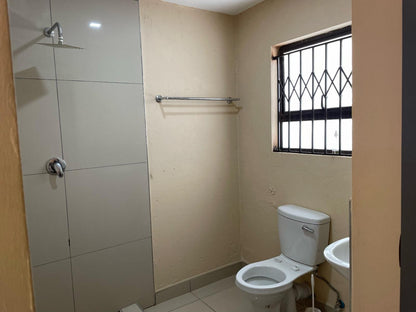 1 Oak Lodge Thohoyandou Limpopo Province South Africa Bathroom