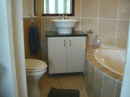 12 Bronze Paradise Ivy Beach Port Edward Kwazulu Natal South Africa Bathroom