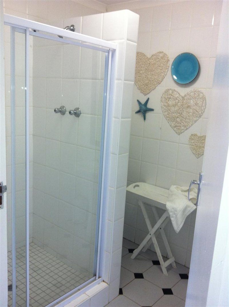 12 On Oyster Umhlanga Durban Kwazulu Natal South Africa Unsaturated, Bathroom