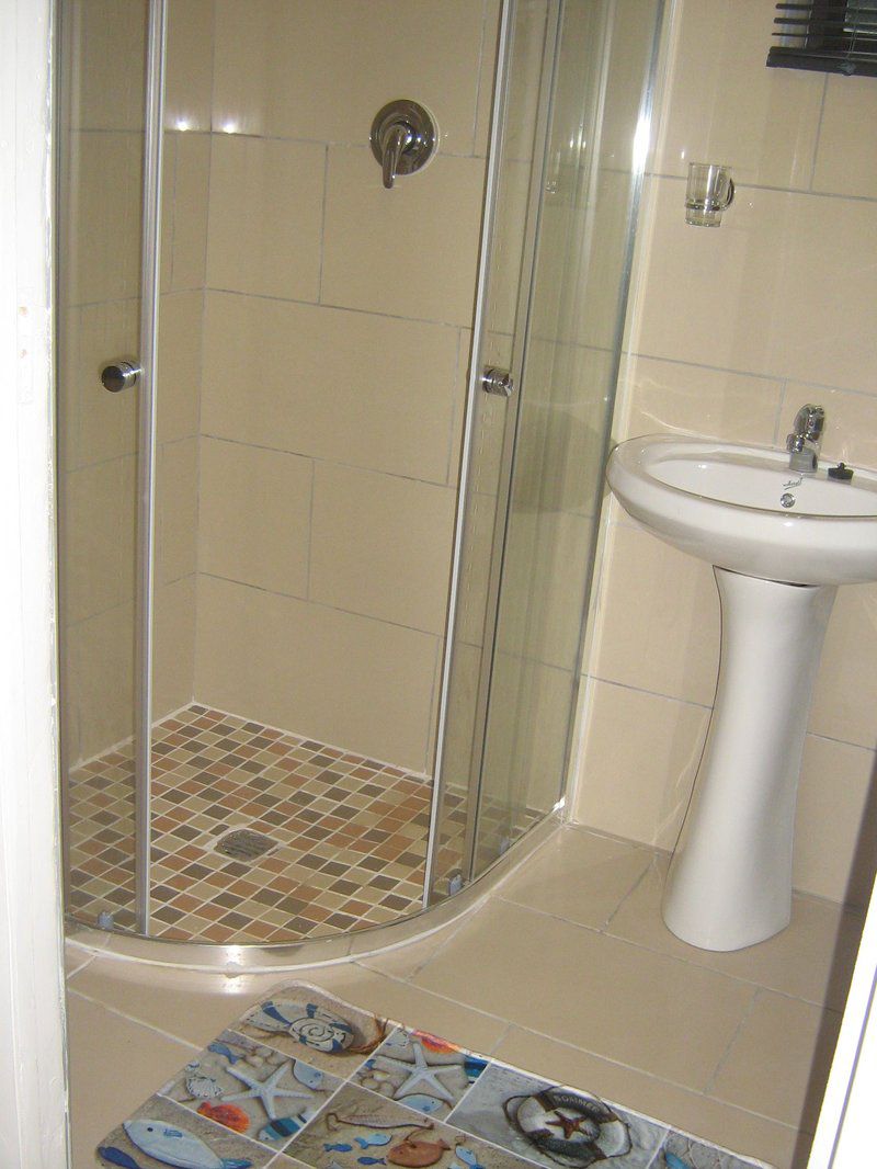 15 Worlds View Kingsburgh Kwazulu Natal South Africa Bathroom