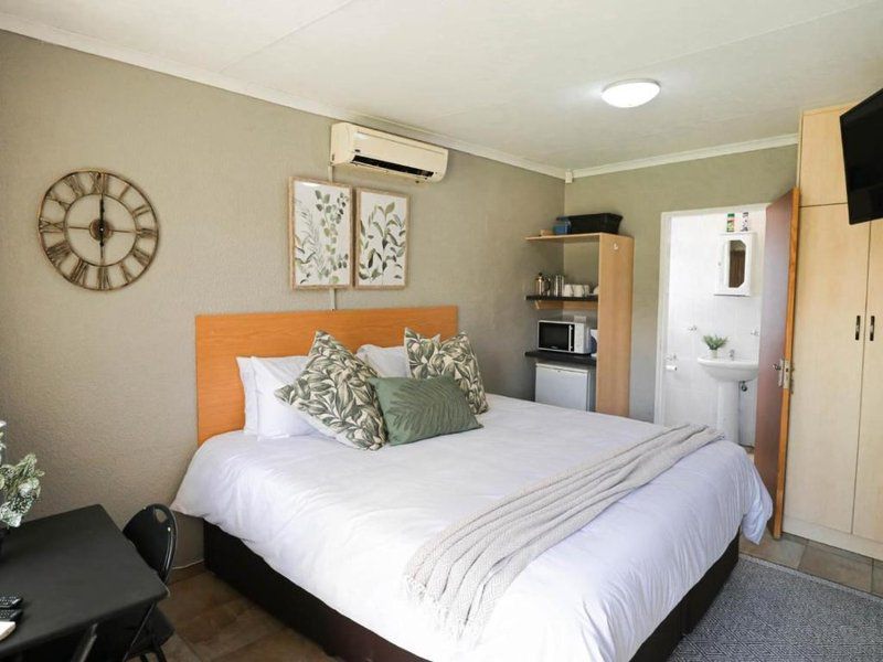 16 Vaalrivier Secunda Mpumalanga South Africa Bedroom