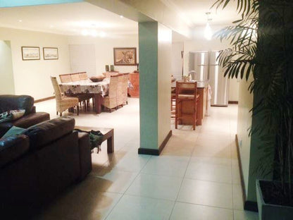 16 Chinaberry Holiday Home Wavescrest Jeffreys Bay Jeffreys Bay Eastern Cape South Africa Living Room