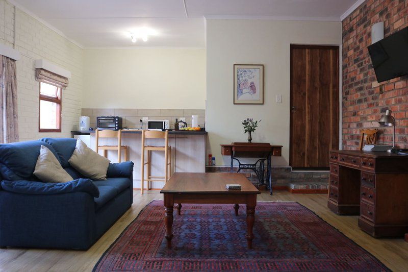 17 On Ilchester Somerset Heights Grahamstown Eastern Cape South Africa Living Room