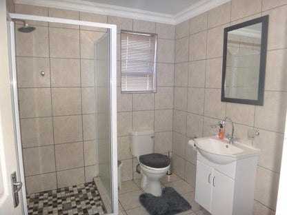 17 Leipoldt Langenhoven Park Bloemfontein Free State South Africa Unsaturated, Bathroom