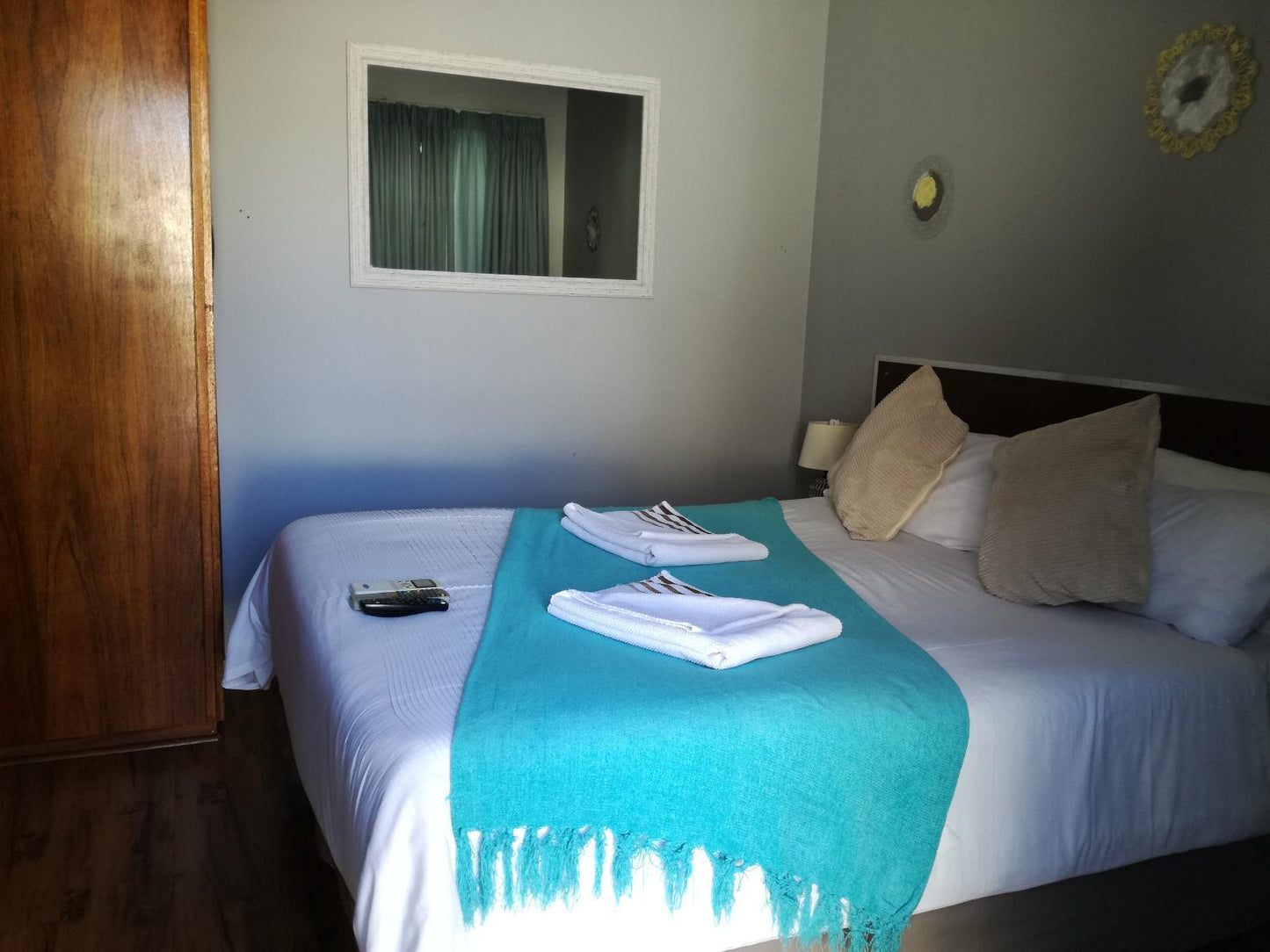 Comfort room 6 @ 21 On Coetzee Guest House