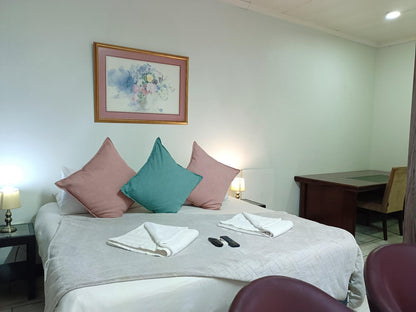 Deluxe Room 2E @ 21 On Coetzee Guest House