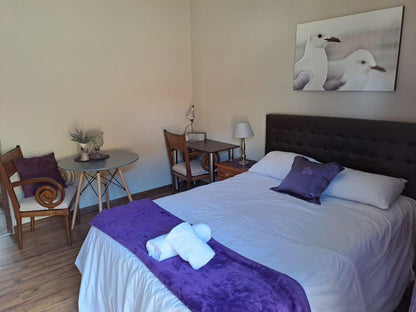 Self catering studio without aircon @ 24 Onvrey Boutique Hotel