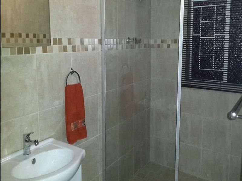 24 First Street Gonubie East London Eastern Cape South Africa Unsaturated, Bathroom