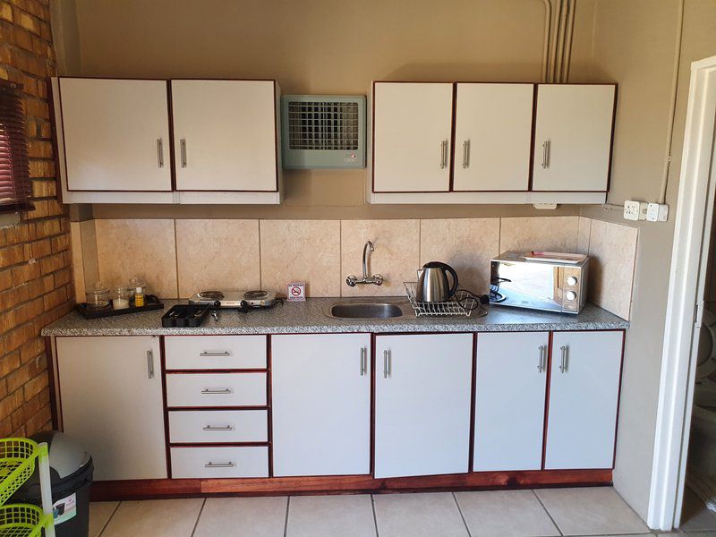 28Deg South Room 3 Kakamas Northern Cape South Africa Kitchen