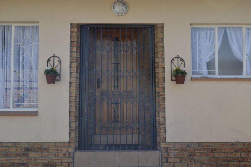 28 On Cresta Sunward Park Johannesburg Gauteng South Africa Unsaturated, Door, Architecture, House, Building