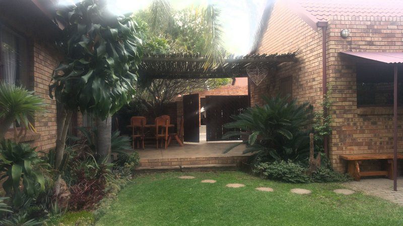 330 Drummorgan Die Hoewes Centurion Gauteng South Africa Palm Tree, Plant, Nature, Wood, Garden, Living Room