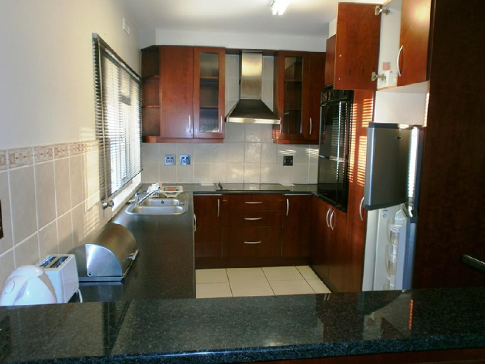 35 Vicmor Court Three Anchor Bay Cape Town Western Cape South Africa Kitchen