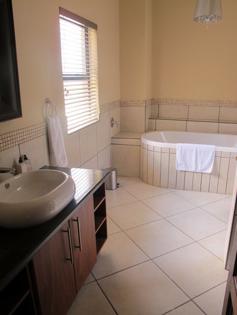 398 Vaal De Grace Golf Estate Parys Free State South Africa Bathroom