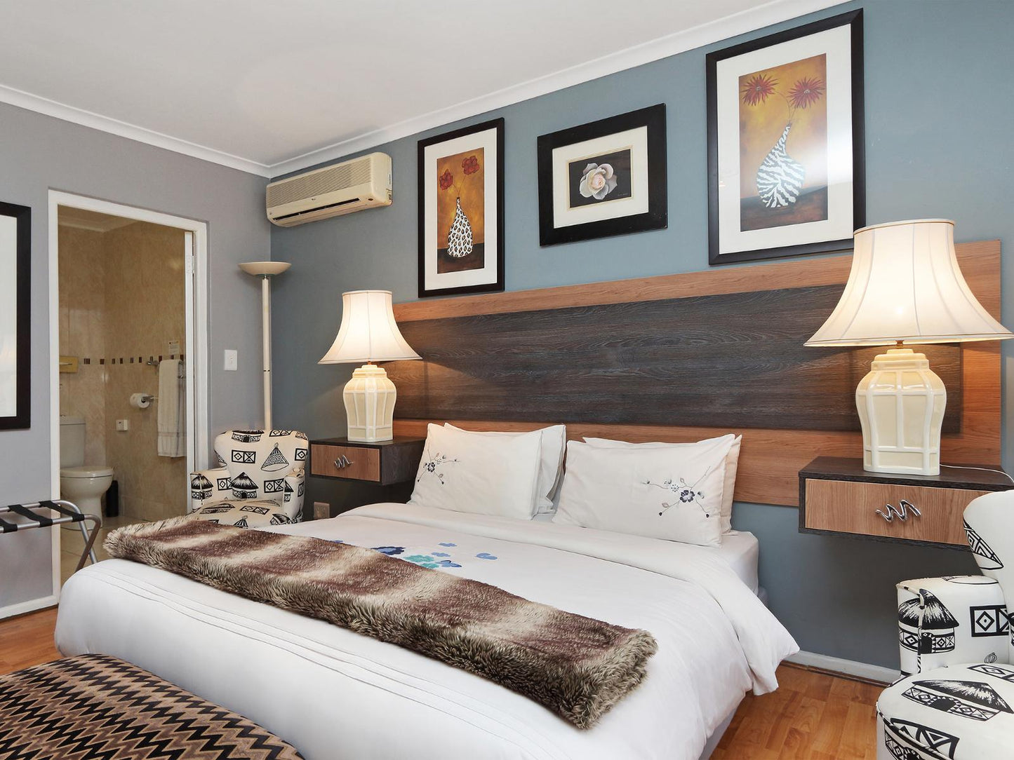 Queen Room @ 40 Winks Guest House Green Point