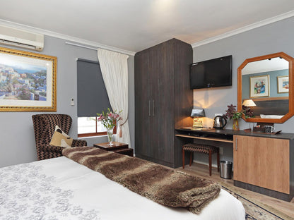 Queen Room @ 40 Winks Guest House Green Point