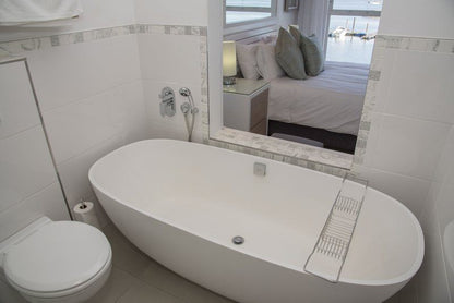 41 Laguna Knysna Central Knysna Western Cape South Africa Unsaturated, Bathroom