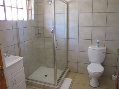4 On Sengwe Place Gallo Manor Johannesburg Gauteng South Africa Unsaturated, Bathroom