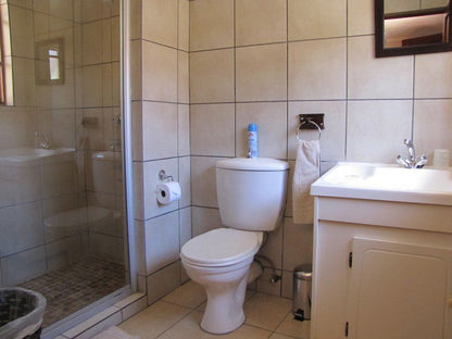 4 On Sengwe Place Gallo Manor Johannesburg Gauteng South Africa Bathroom