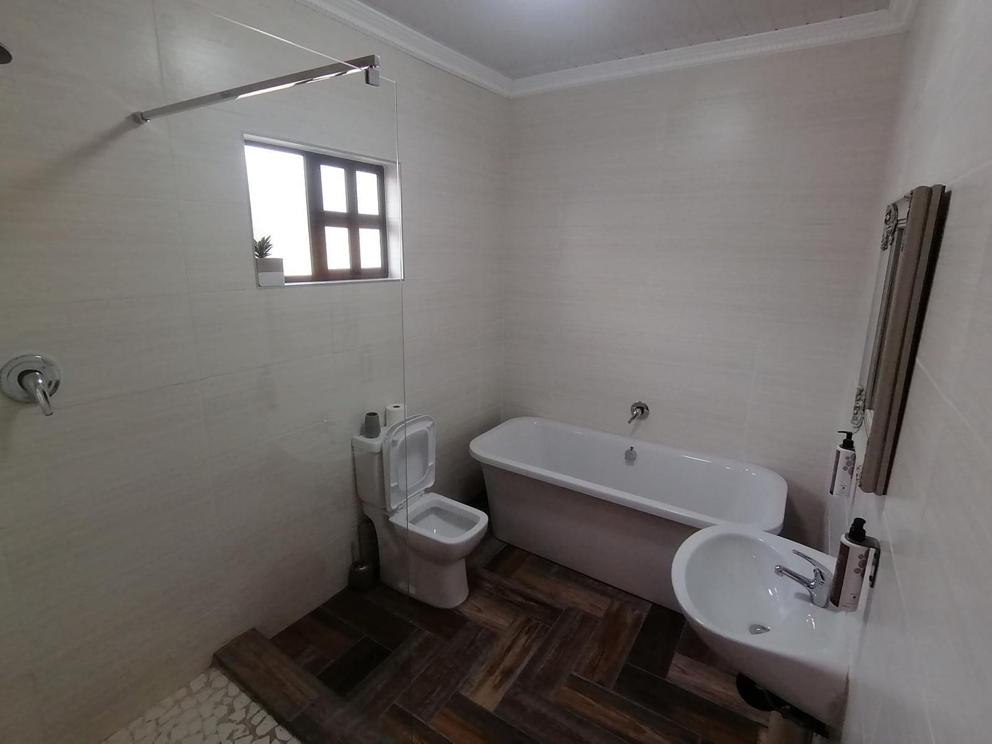 5 On Jameson Quigney East London Eastern Cape South Africa Unsaturated, Bathroom