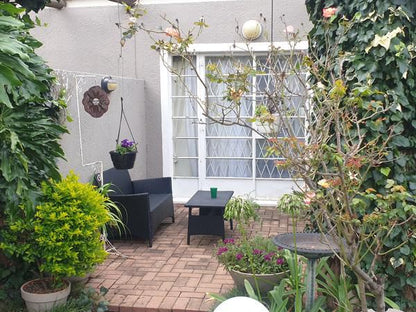 5Th Avenue Guest House Edenvale Johannesburg Gauteng South Africa House, Building, Architecture, Plant, Nature, Garden, Living Room