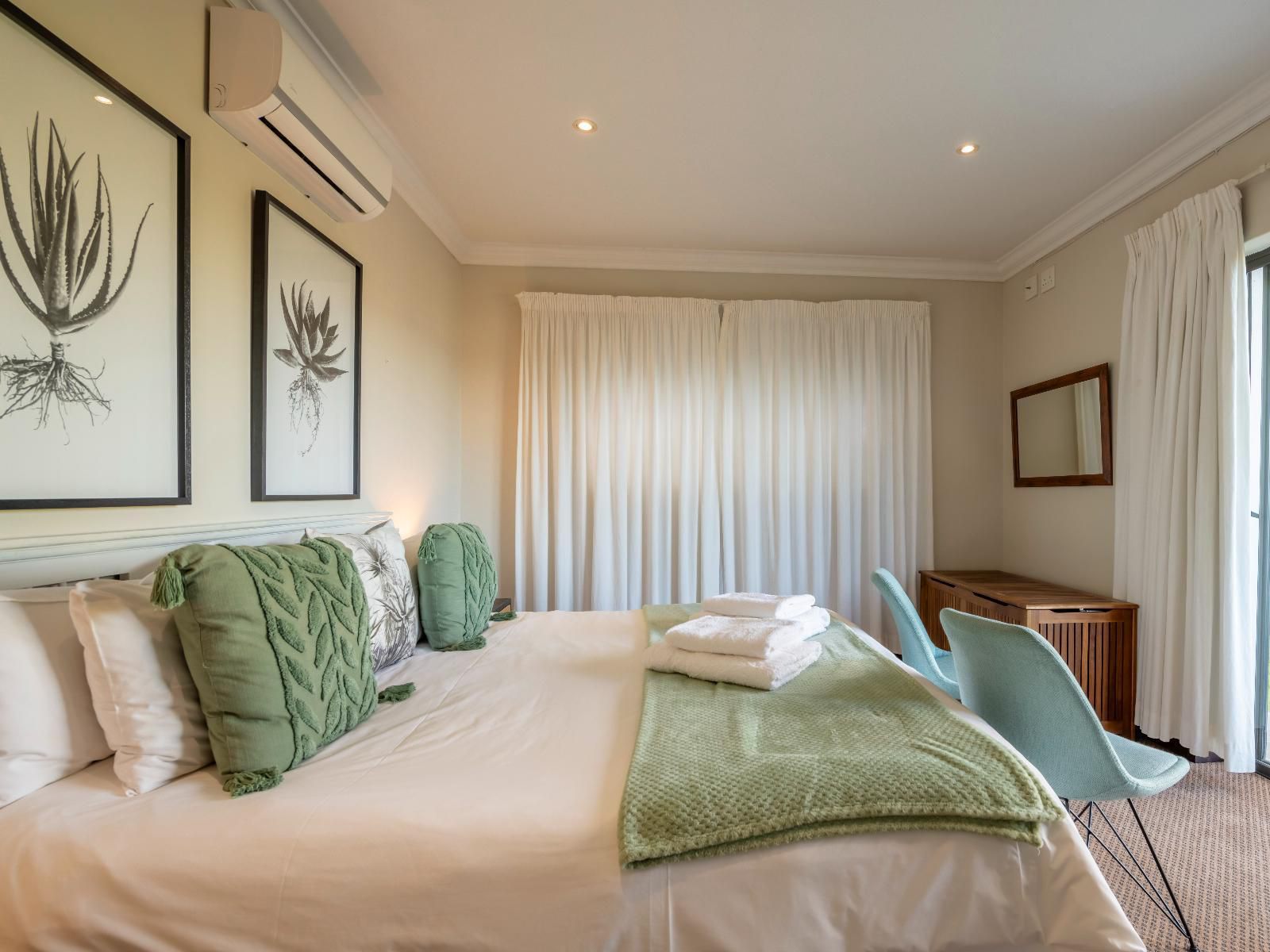 6 On Protea Paradise Knysna Western Cape South Africa Bedroom
