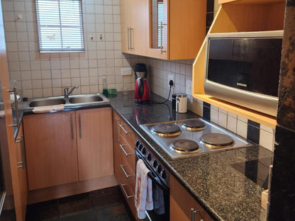 studio 3- Self catering @ Six Valk Avenue Self Catering Guest House