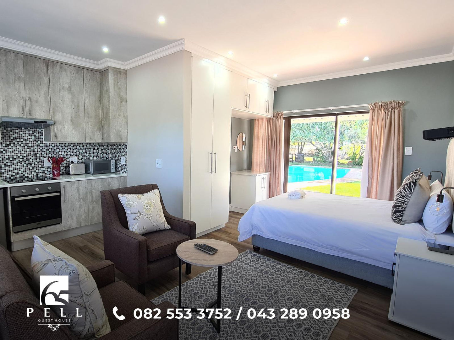 Classic Queen Rooms @ 65 Pell Guest House