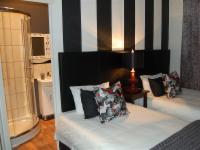 Twin Room En-suite @ 7 Cities Guest House