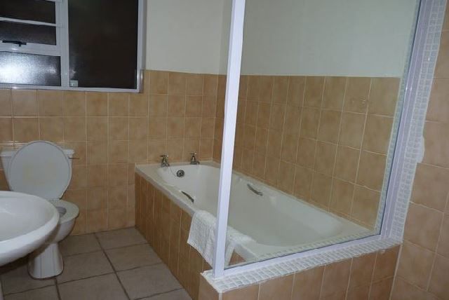 93 On Main Gonubie East London Eastern Cape South Africa Bathroom