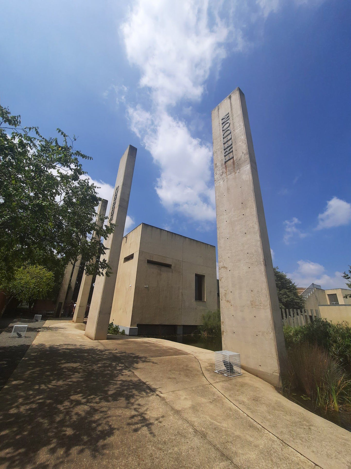  Apartheid Museum