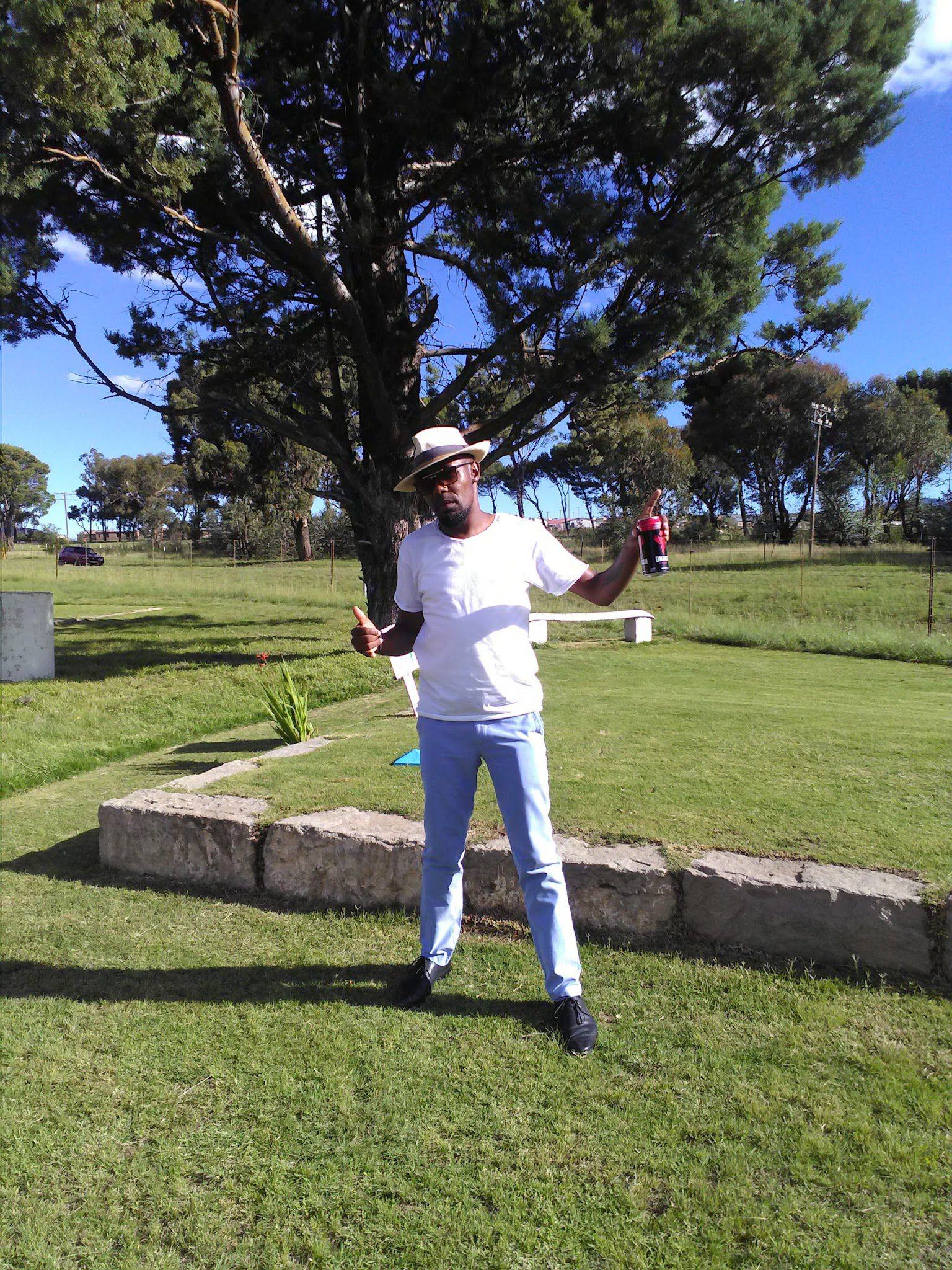 Ball Game, Sport, Golfing, Person, Face, One Face, Cemetery, Religion, Grave, Frontal Face, Dordrecht Golf Club, Off Grey Street, on Molteno Road, Dordrecht, 5435