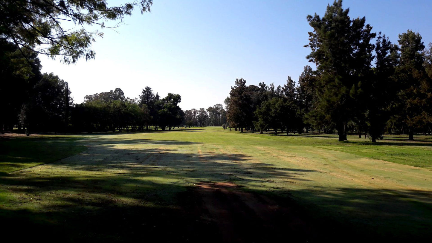 Ball Game, Sport, Golfing, Schoeman Park Golf Club, Maselspoort St, Bloemfontein, Free State, 9301