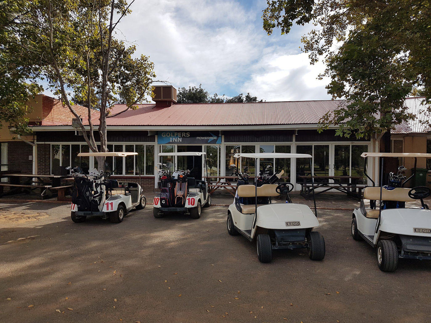 Ball Game, Sport, Golfing, Vehicle, Kimberley Golf Club, N12, Kimberley, 8300