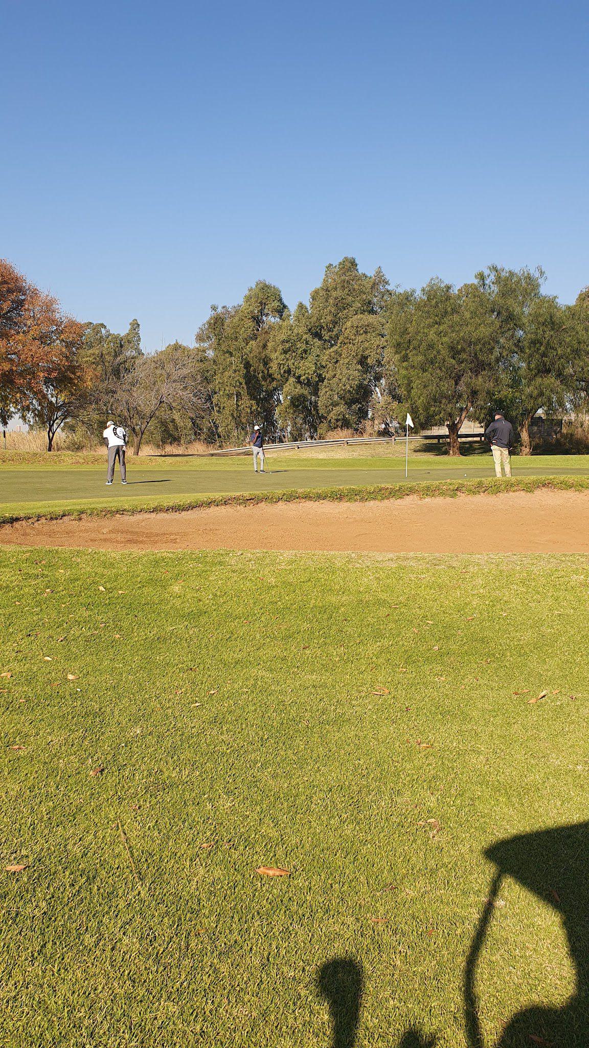 Complementary Colors, Ball Game, Sport, Golfing, Ball, Pretoria Golf Club, Morkel St E, Philip Nel Park, Pretoria, 0029