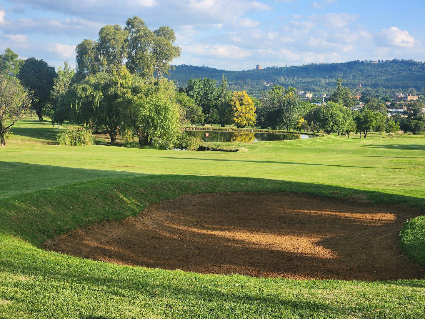 Complementary Colors, Ball Game, Sport, Golfing, Pretoria Golf Club, Morkel St E, Philip Nel Park, Pretoria, 0029