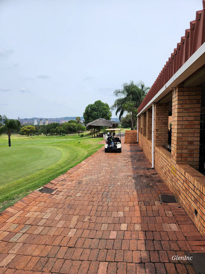 Complementary Colors, Ball Game, Sport, Golfing, Pretoria Golf Club, Morkel St E, Philip Nel Park, Pretoria, 0029
