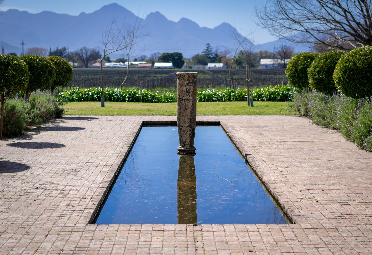  Deetlefs Wine Estate