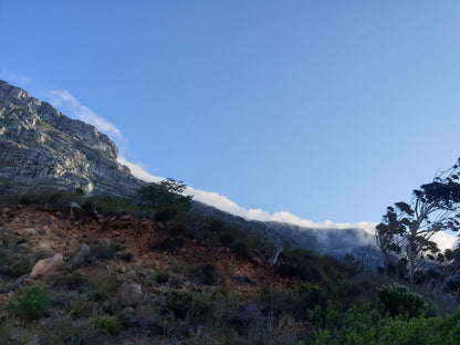 Devil's Peak Hike Start