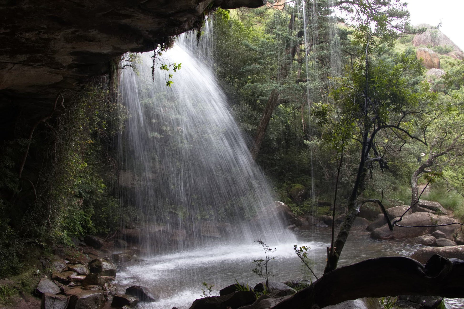  Doreen Falls