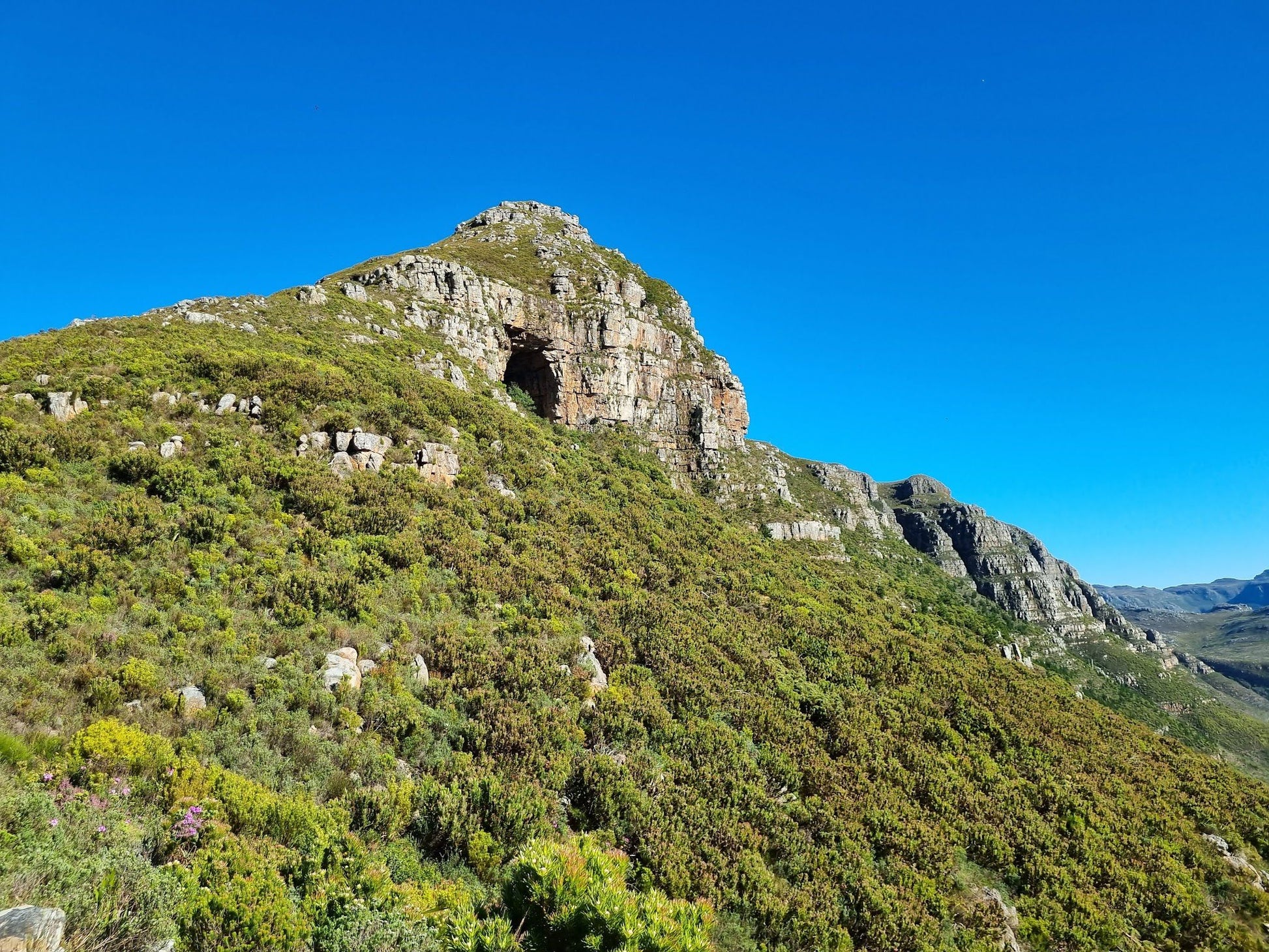  Elephant's Eye Cave