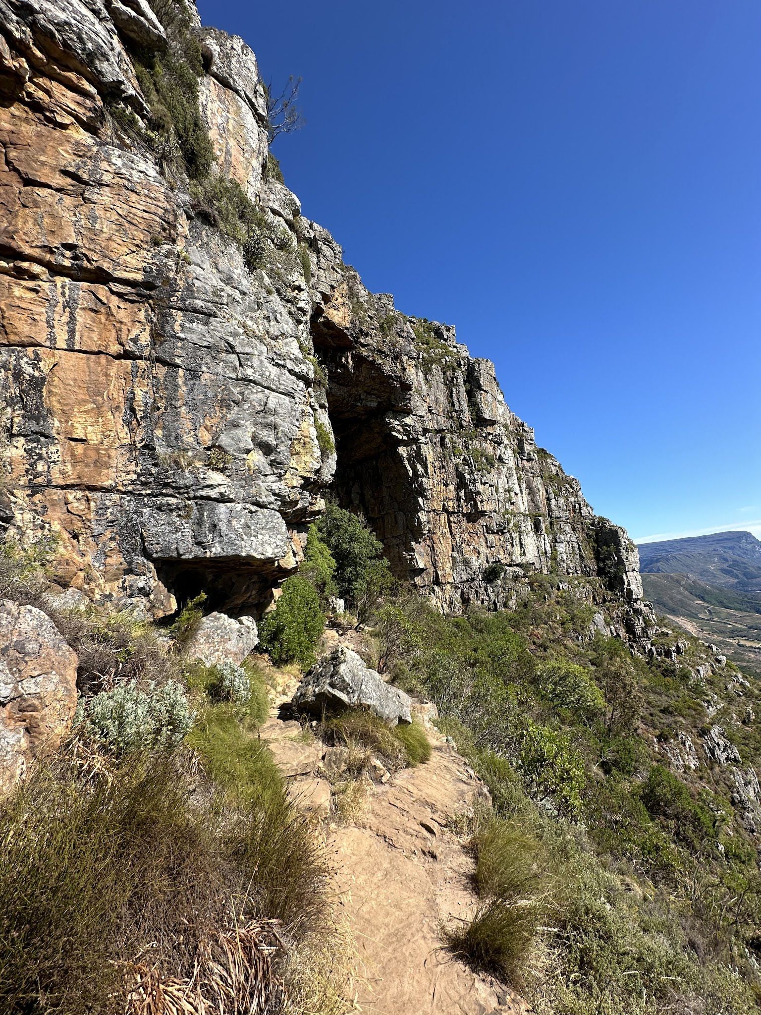  Elephant's Eye Cave