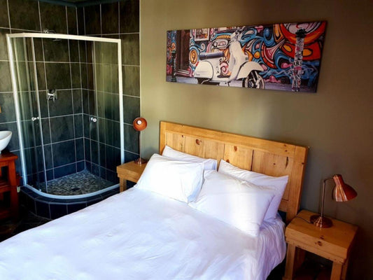 Double En-suite Rooms @ Lungile Backpackers