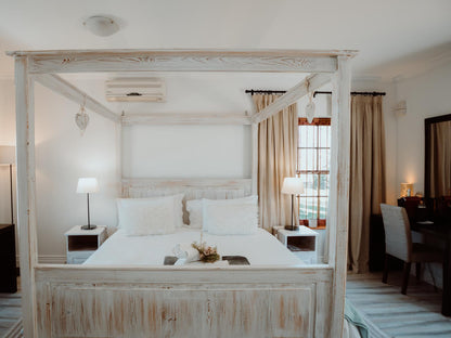 Room 9 - Honeymoon Room @ Manley Wine Lodge