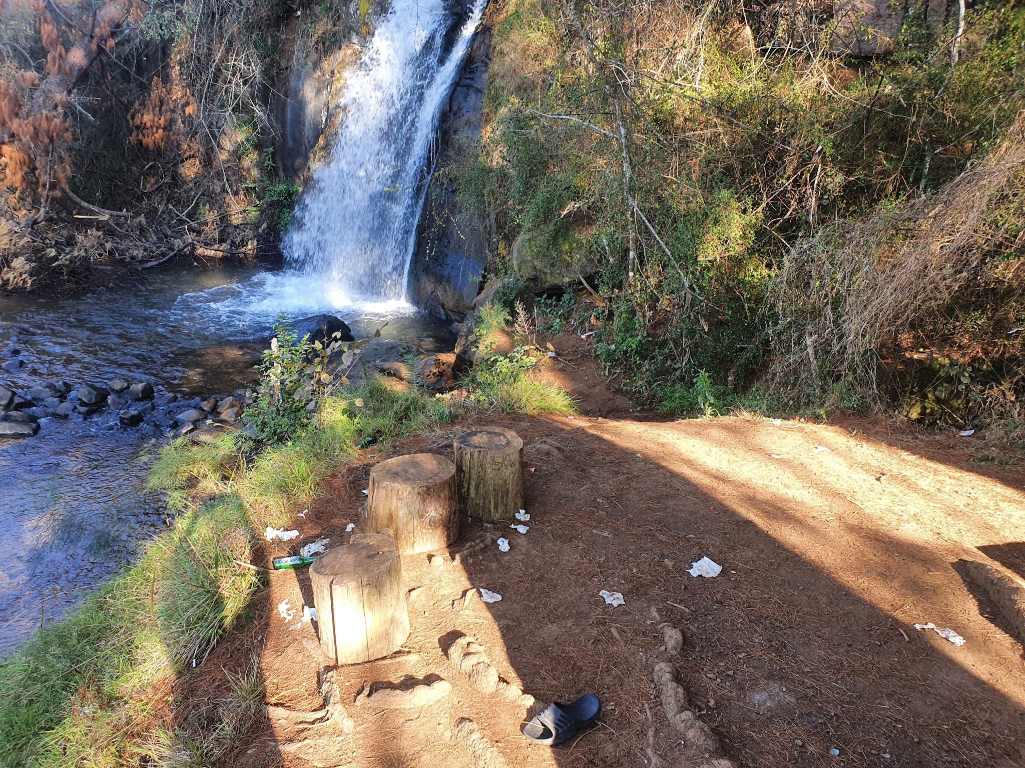  Maria Shires Falls