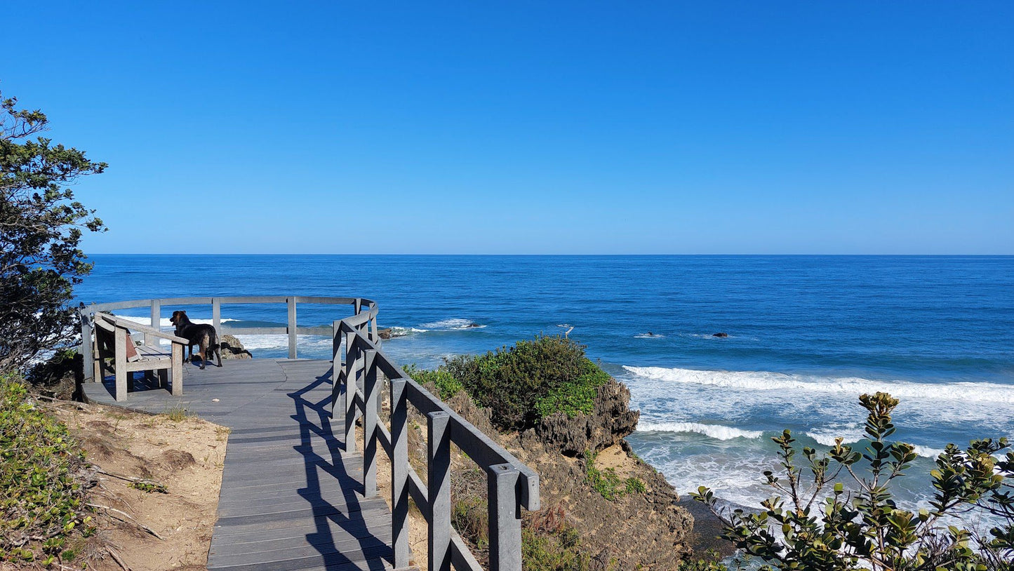  Nahoon Point Lighthouse