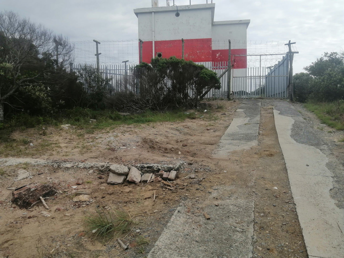  Nahoon Point Lighthouse