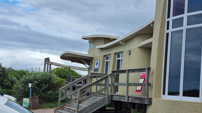  Nahoon Point Lighthouse