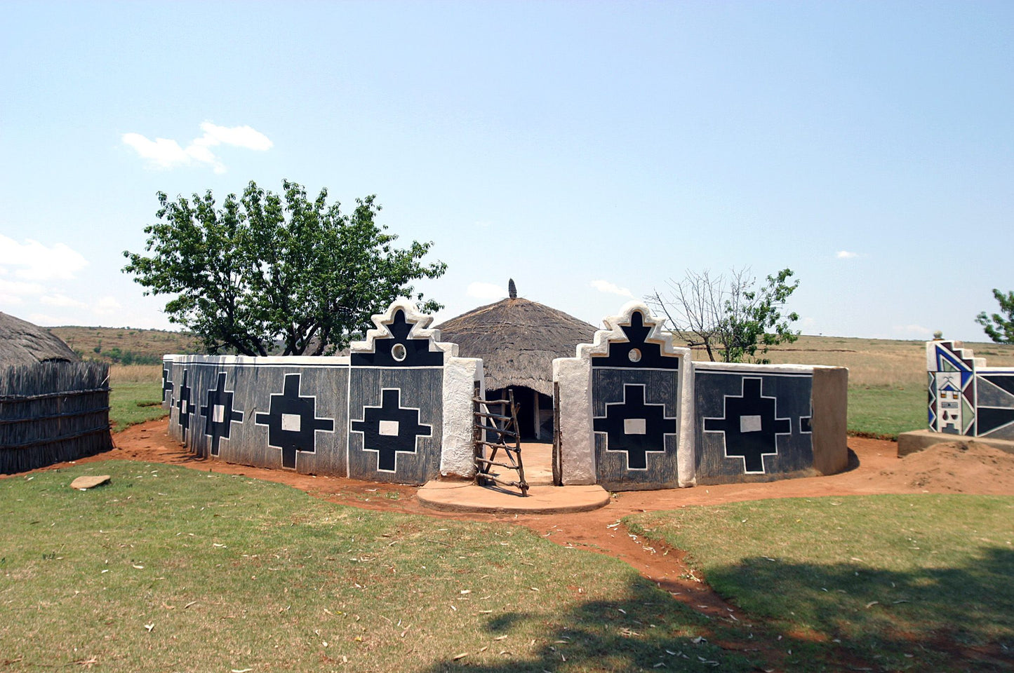  Ndebele Cultural Village